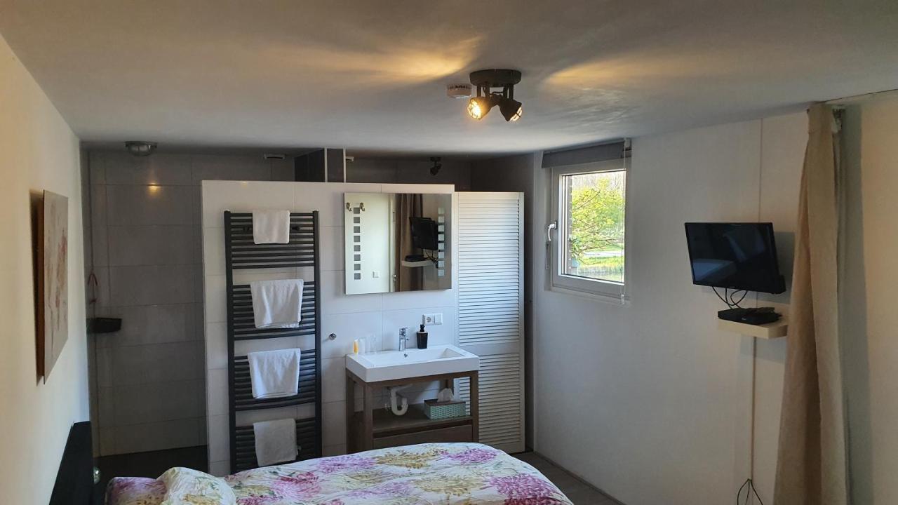 Hotel Logeren Op Dijk43 Broek op Langedijk Exteriér fotografie